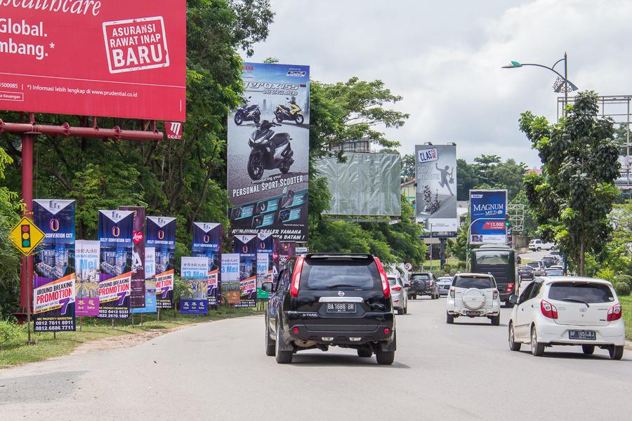 Image for article T-banner “Hari Falun Dafa Sedunia” Menghiasi Kota Batam