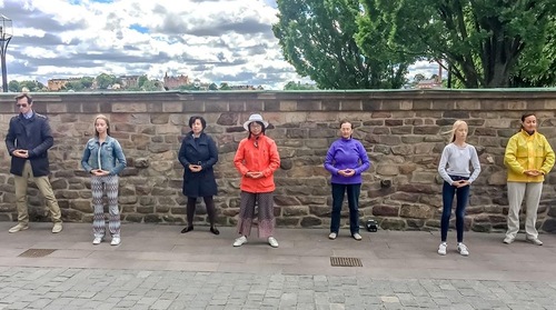 Image for article Meningkatkan Kesadaran Tentang Falun Gong di Swedia dan Jerman