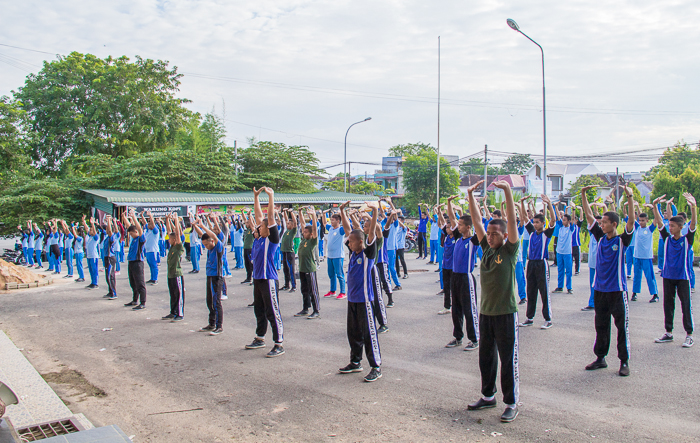 Image for article Pulau Batam: Kepala Sekolah Menginginkan Kelanjutan Pelatihan Falun Dafa di Sekolahnya Supaya Para Siswa dan Guru Mendapatkan Manfaat