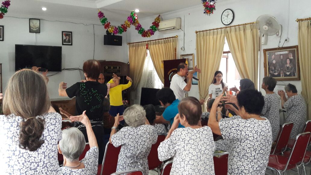 Image for article Jakarta: Pengenalan Falun Gong di Panti Werdha Wisma Mulia