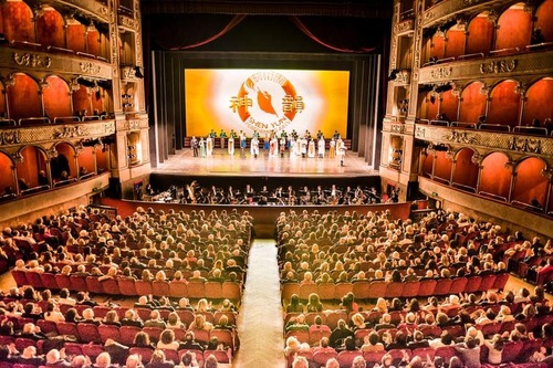 Image for article Shen Yun di Timur Tengah dengan Tiket Pertunjukan Terjual Habis di Tel Aviv