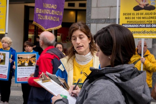 Image for article Argentina: Meningkatkan Kesadaran Tentang Penganiayaan di Tiongkok Selama KTT G20