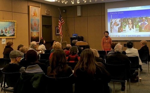 Image for article Albany, New York: Pameran Seni Zhen-Shan-Ren Diselenggarakan di Perpustakaan Setempat