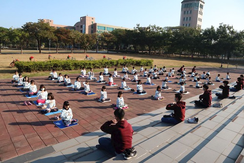 Image for article Kamp Anak-Anak Minghui Sejati-Baik-Sabar Menyebar ke Seluruh Penjuru