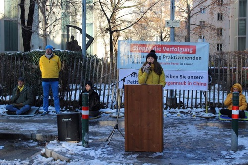 Image for article Empat Pejabat Pemerintah Austria Mendukung Upaya Praktisi Falun Dafa untuk Mengakhiri Penganiayaan terhadap Keyakinan Mereka