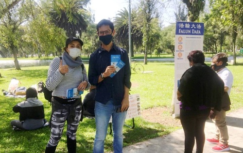 Image for article Ekuador: Memperkenalkan Falun Gong di Quito