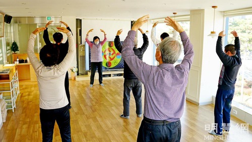 Image for article Seoul, Korea Selatan: Praktisi Baru Menceritakan Pengalaman Mereka Belajar Falun Dafa