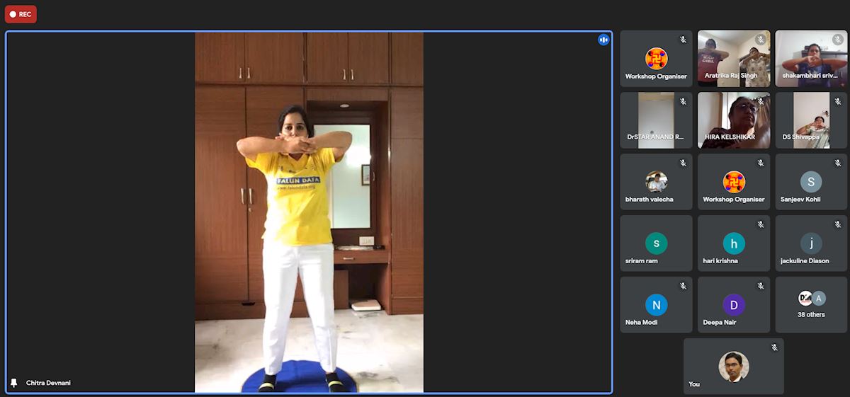 Image for article Praktisi Falun Dafa di India Mengadakan Kelas Online Gratis: Secercah Harapan Selama Pandemi yang Penuh Tekanan