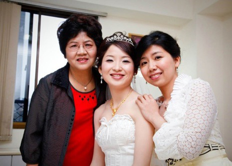 Image for article ​Pasien Lumpuh Berjalan Lagi (Bagian II)—Rangkaian Cerita tentang Kekuatan Penyembuhan Falun Dafa