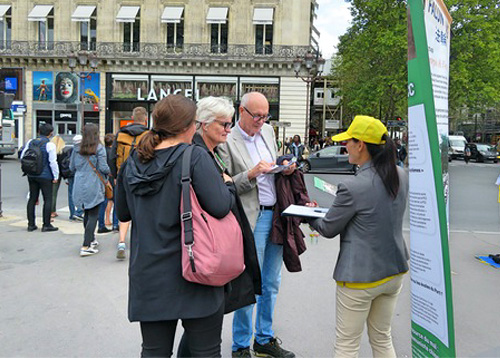 Image for article Aktris Paris: “Saya Mendukung Falun Dafa. Saya Mendukung Kebebasan dan Perdamaian.”