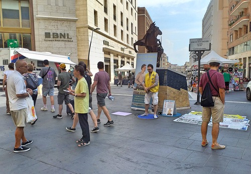 Image for article Italia: Meningkatkan Kesadaran akan Penganiayaan Rezim Komunis Tiongkok di Dua Kota Italia