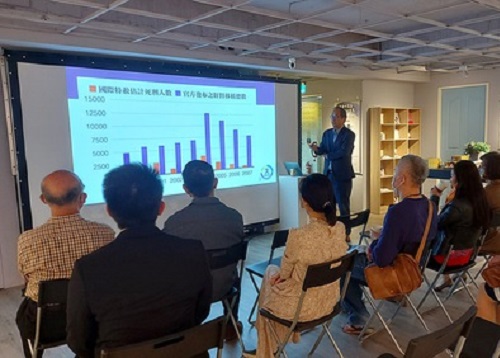 Image for article Taichung, Taiwan: Pameran Poster Mengekspos dan Mengecam Pengambilan Organ Paksa di Tiongkok