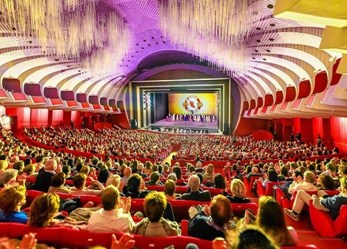 Image for article Shen Yun Memukau Penonton di Selandia Baru, Italia, Prancis, Inggris, dan Amerika Serikat: “Sebuah Mahakarya”