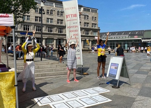 Image for article Rhine-Westphalia Utara, Jerman: Meningkatkan Kesadaran akan Penganiayaan di Lima Kota