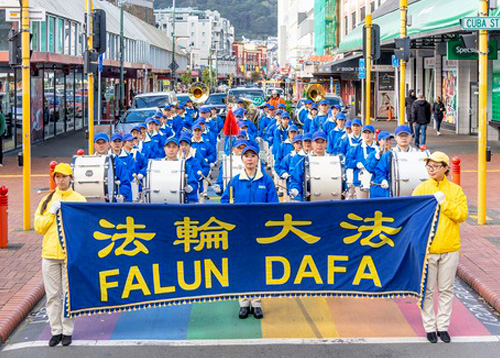 Image for article Wellington, Selandia Baru: Pawai dan Rapat Umum di Ibu Kota Selandia Baru Menyerukan agar Penganiayaan Diakhiri