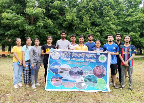 Image for article Nepal: Memperkenalkan Falun Dafa kepada Mahasiswa Selama Acara di Rampur