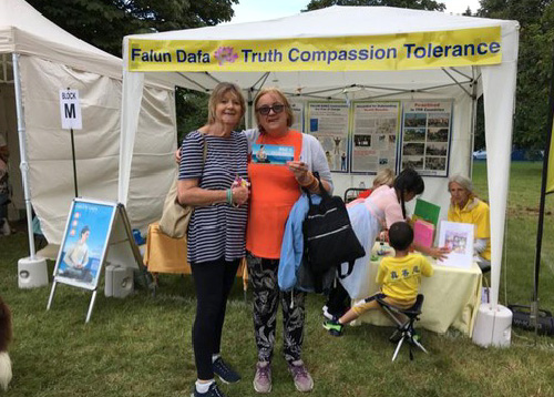 Image for article Inggris: Memperkenalkan Falun Dafa di EcoFair 2023