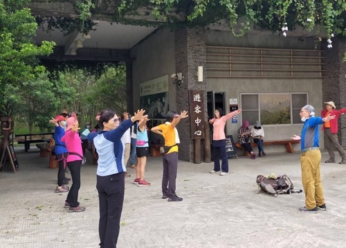 Image for article Kontraktor Bangunan Sembuh dari Penyakit Radang Parah setelah Berlatih Falun Dafa