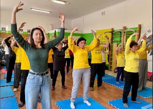 Image for article Rusia: Belajar Fa Bersama dan Berbagi Pengalaman di Tahun Baru