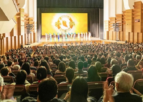 Image for article Shen Yun Menyelesaikan Tur Jepang: “Sungguh Pertunjukan Terbaik”