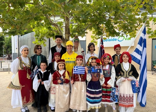 Image for article Adelaide, Australia: Praktisi Falun Dafa Menyebarkan Keindahan Falun Dafa Selama Pawai Hari Australia