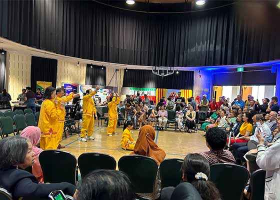 Image for article Ottawa, Kanada: Falun Dafa Disambut Baik di Festival Kebudayaan Asia