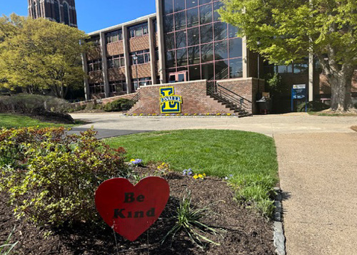 Image for article Philadelphia, AS: Film Dokumenter “Letter From Masanjia” Menyentuh Hati Penonton di Universitas La Salle