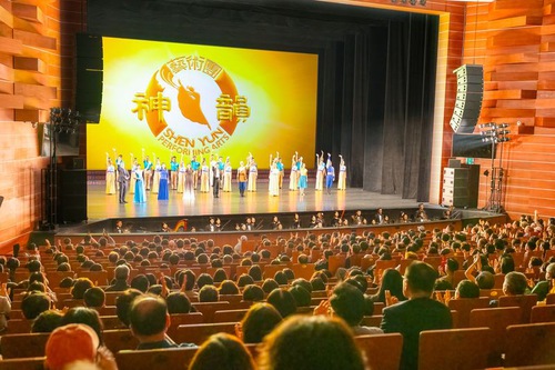 Image for article Shen Yun Mempersembahkan Delapan Pertunjukan dengan Tiket Terjual Habis di Tiga Kota Korea: “Esensi Budaya Timur”