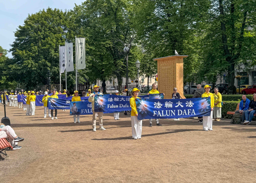Image for article Finlandia: Rapat Umum dan Parade Helsinki Menandai 26 Tahun Upaya Mengakhiri Penindasan