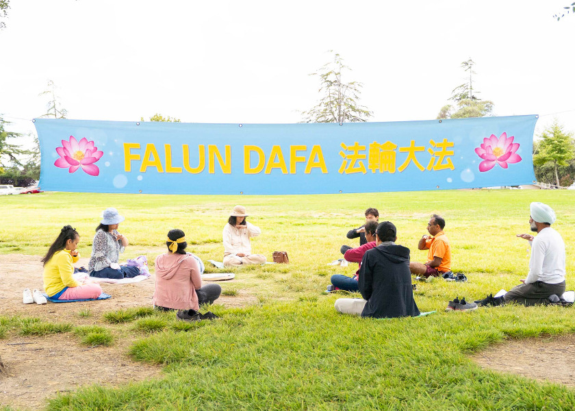 Image for article Fremont, California: Orang-orang Menikmati Kelas Falun Dafa Gratis