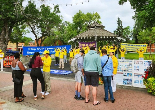 Image for article Edmonton, Kanada: Menentang Penganiayaan Falun Dafa oleh PKT Selama Puluhan Tahun