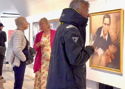 Image for article Marstrand, Swedia: Pameran Seni yang Membawa Inspirasi dan Harapan