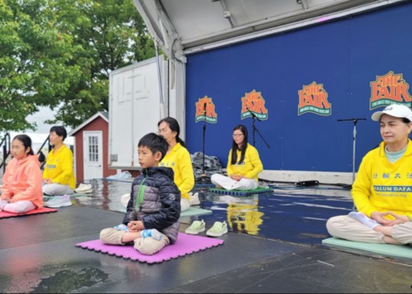 Image for article New York: Memperkenalkan Falun Dafa di Pekan Raya Negara Bagian New York
