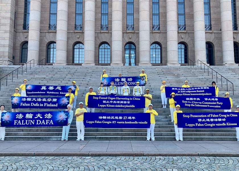 Image for article Finlandia: Warga Helsinki Mendukung Falun Gong dan Mengutuk Penganiayaan Selama 27 Tahun di Tiongkok