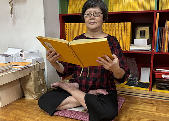 Image for article Setelah Melewati Badai Kehidupan, Seorang Guru Menemukan Langit Biru yang Cerah