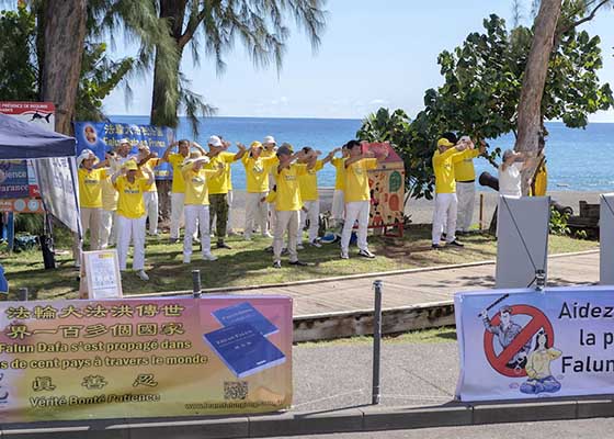 Image for article Warga Saint-Paul, Prancis, Mengecam Penganiayaan terhadap Falun Gong